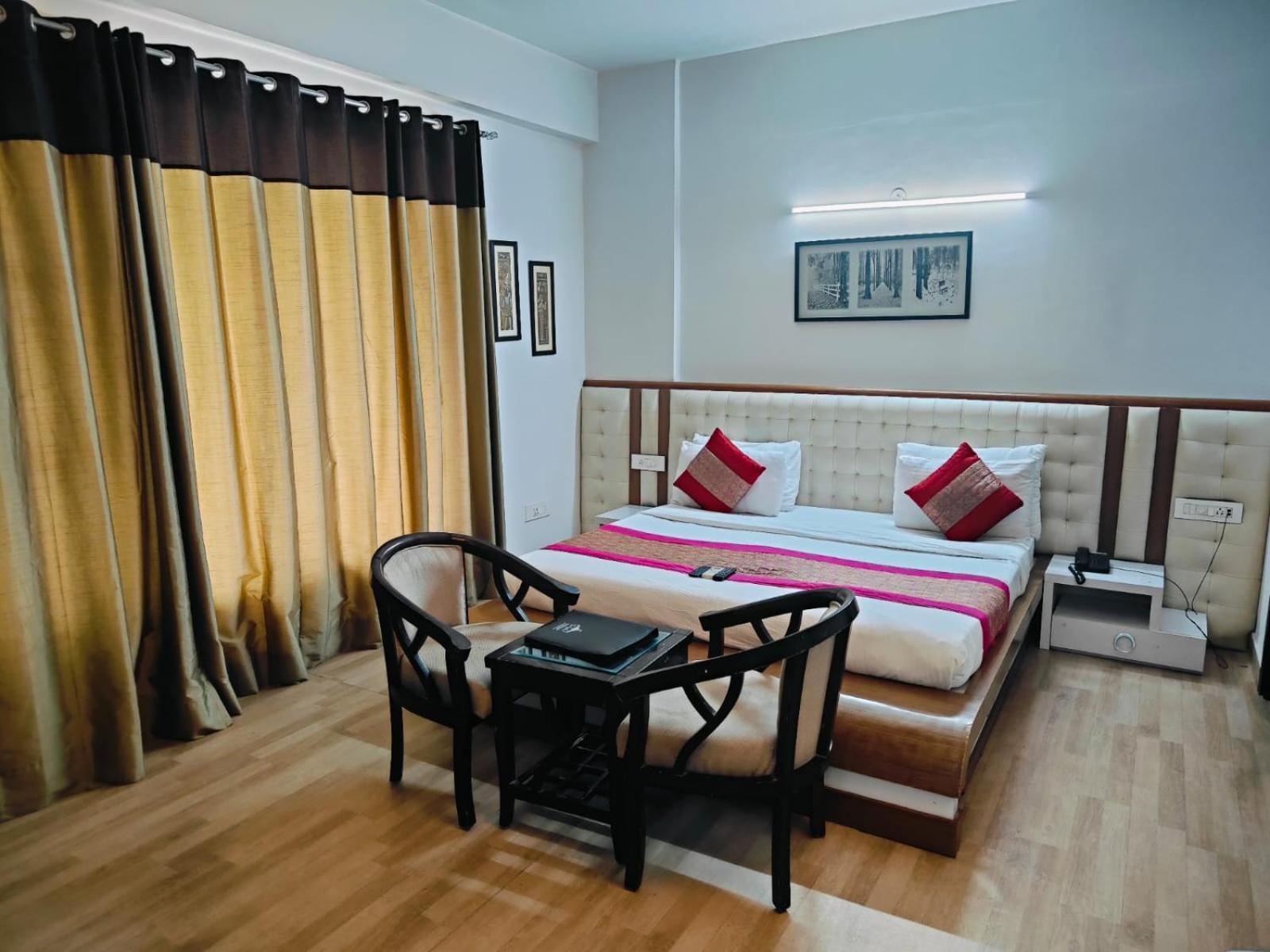 Gazebo Inn & Suites Medanta Gurgaon Exterior foto