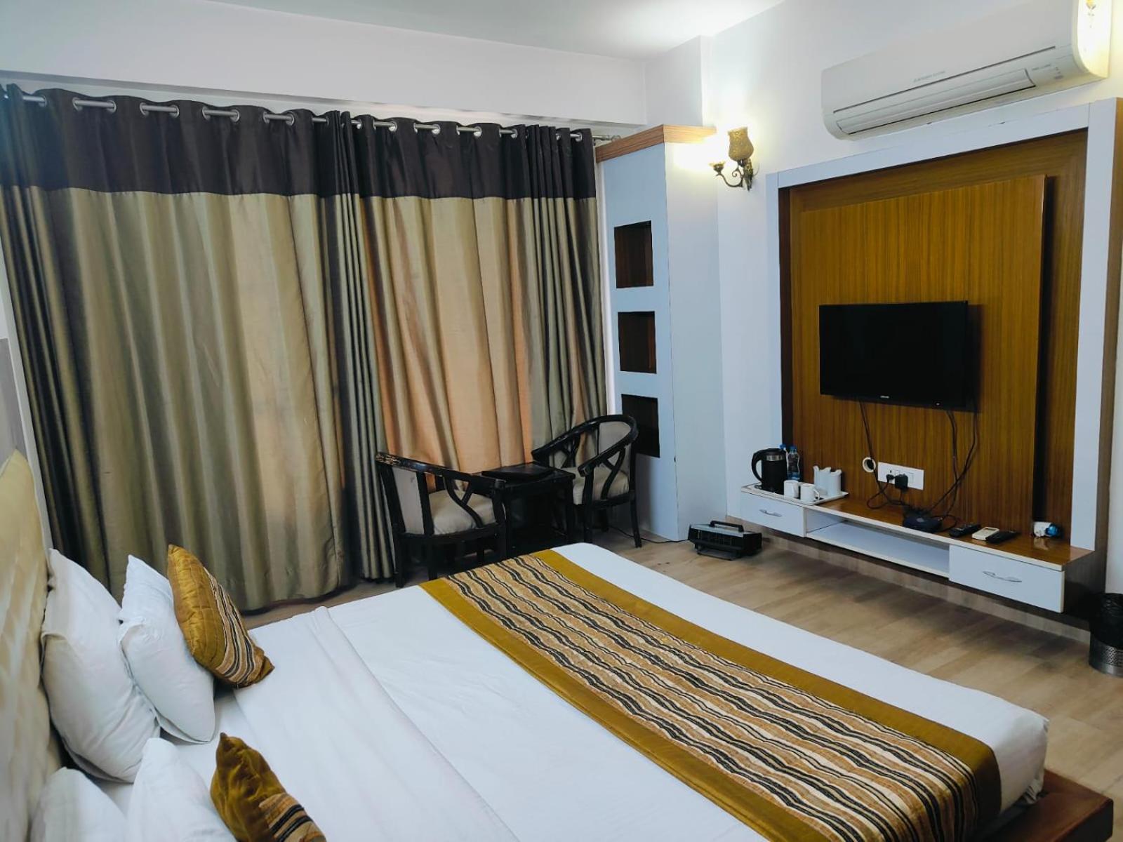 Gazebo Inn & Suites Medanta Gurgaon Exterior foto