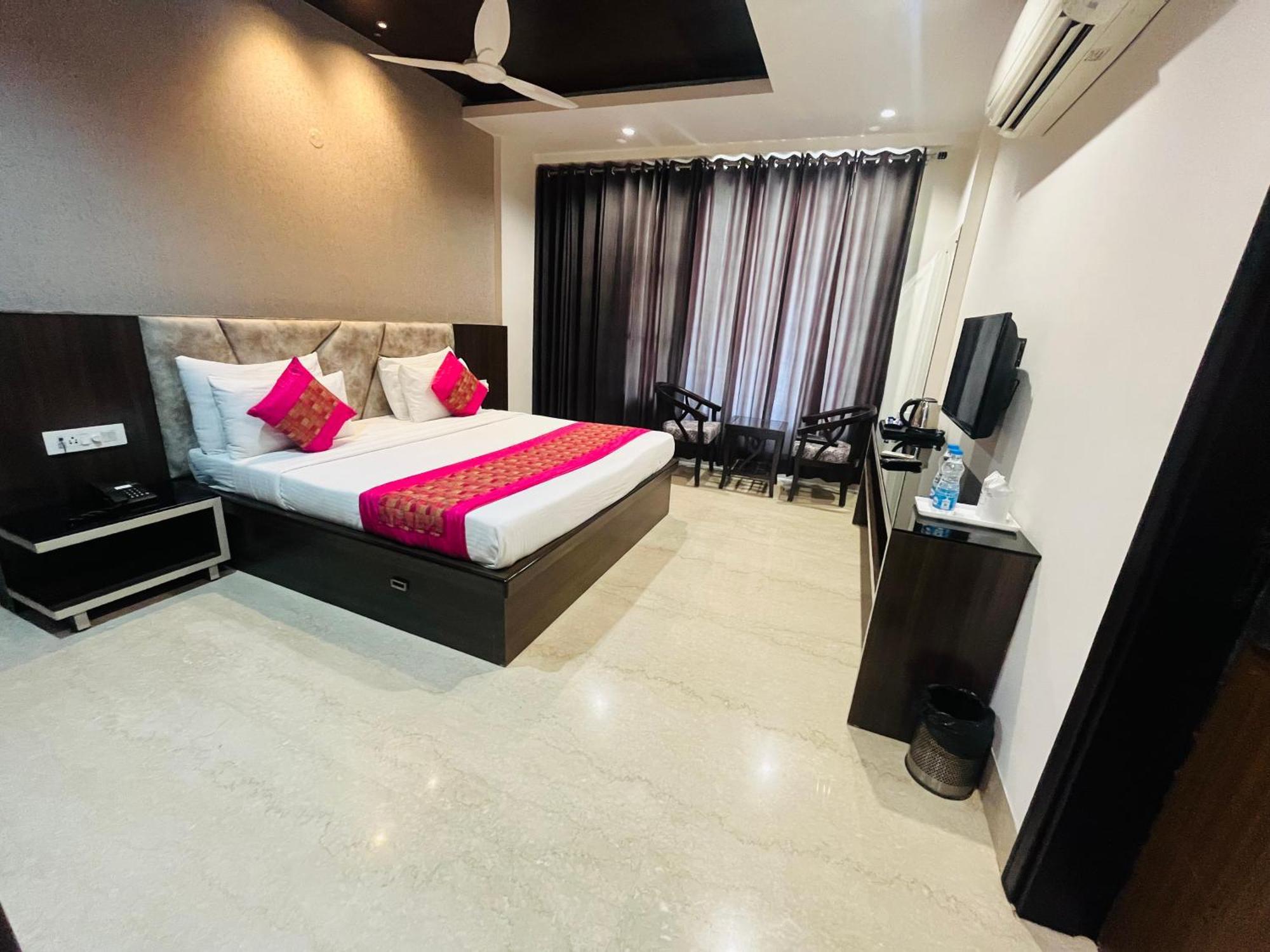 Gazebo Inn & Suites Medanta Gurgaon Exterior foto